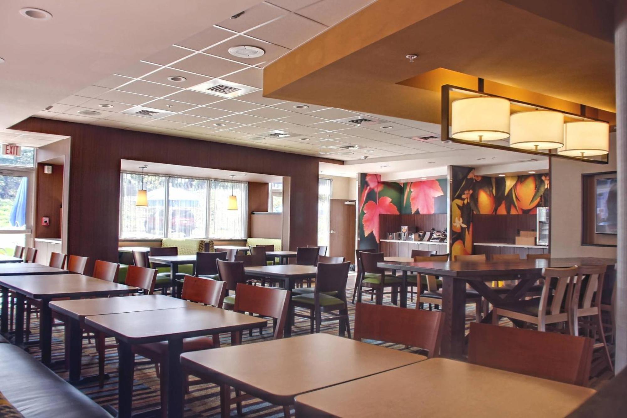 Fairfield Inn & Suites By Marriott Reading Wyomissing Exterior foto